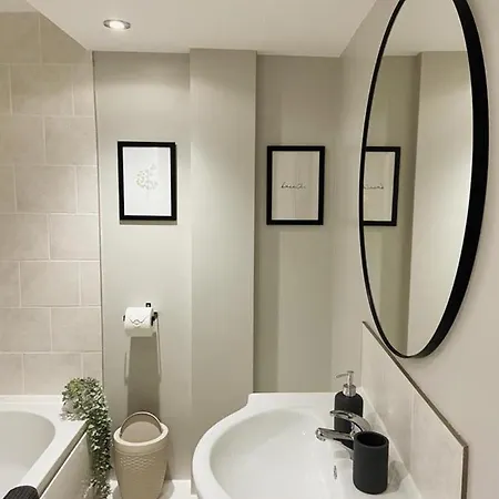 Beautiful 1-bed In * York